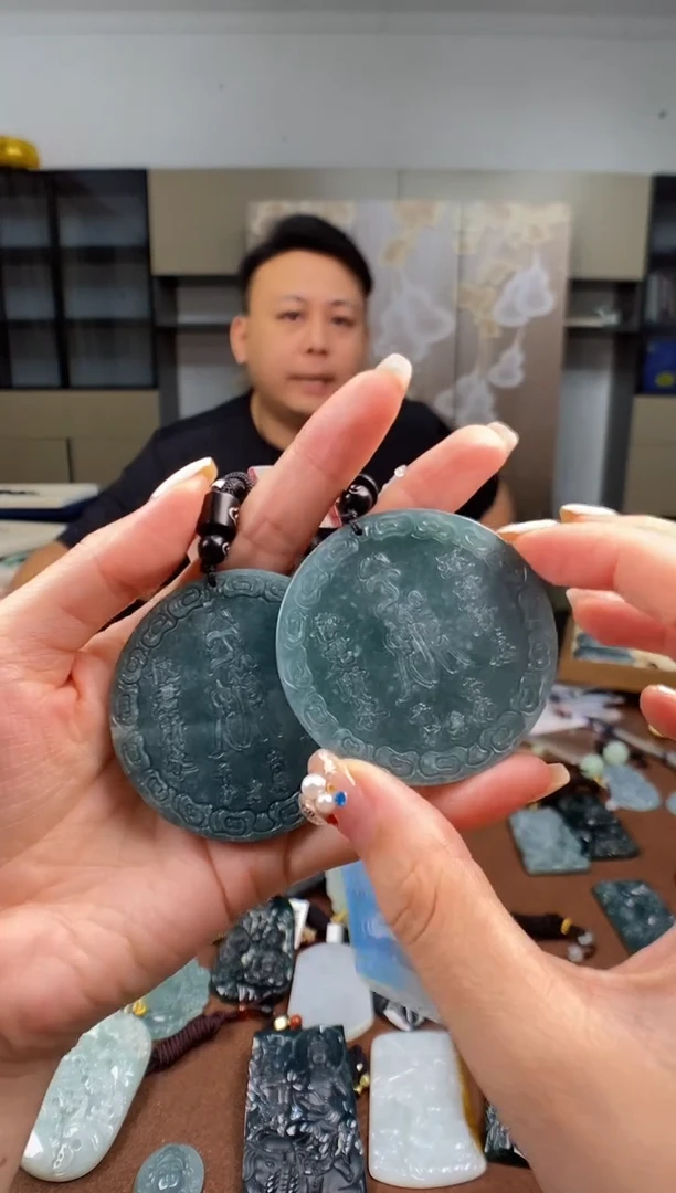 颈饰未镶嵌翡翠多样性发其一