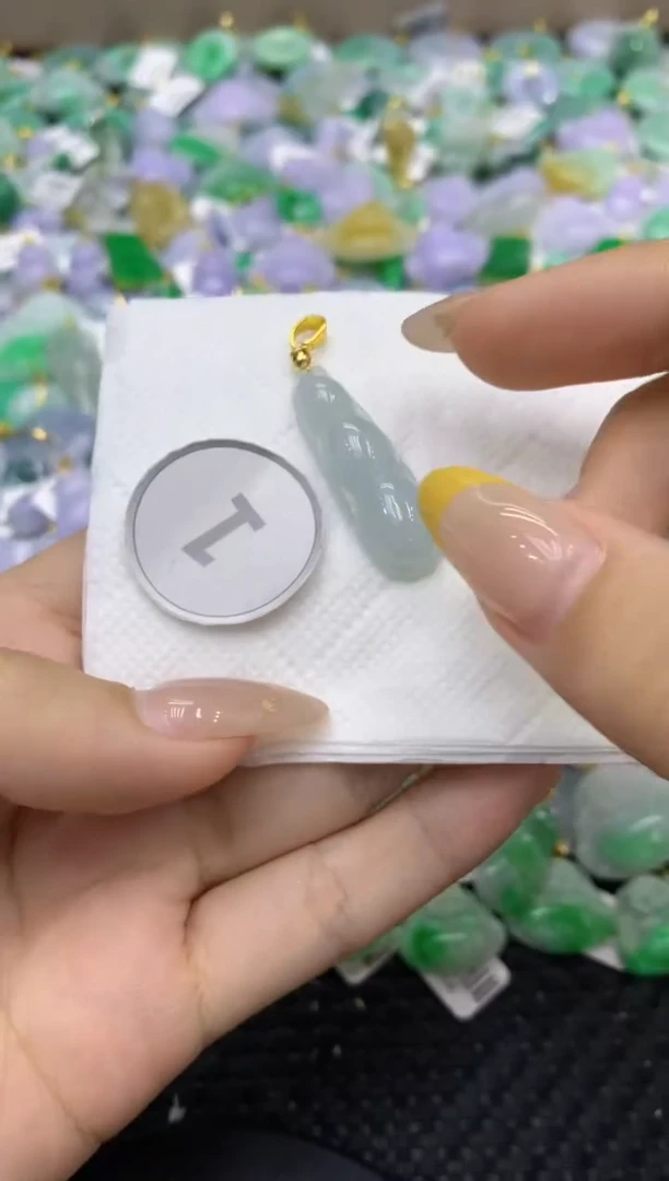 颈饰未镶嵌翡翠天然麻烦翡翠A货