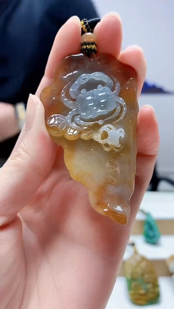 未镶嵌定制翡翠5060zm-毛货挂件62