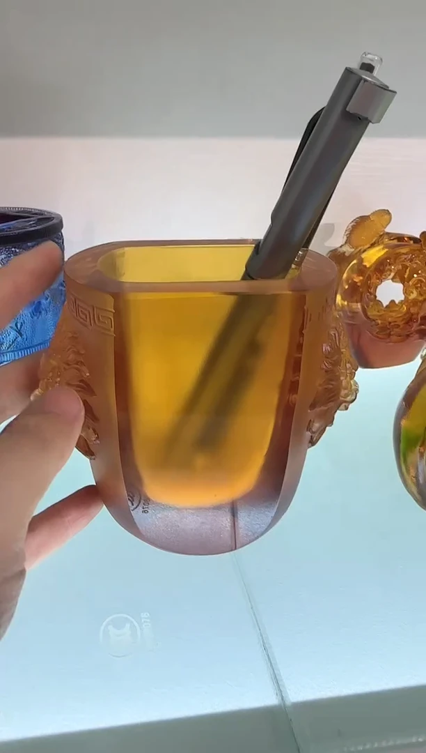 手工艺品琉璃笔筒