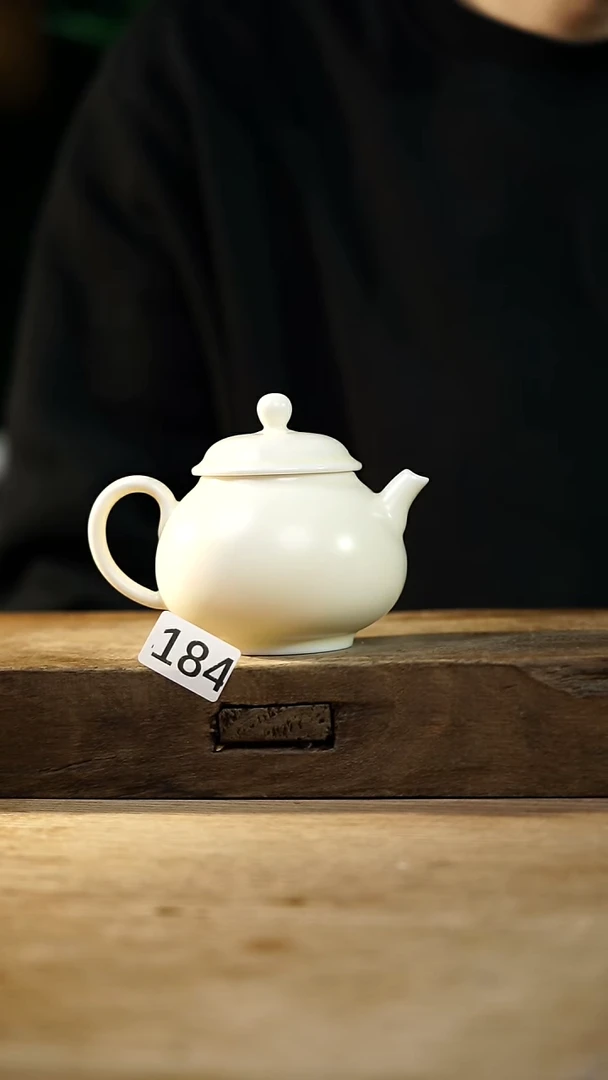 瓷片开播福利！！不顾一切之落单福利！！奶油白釉容天壶