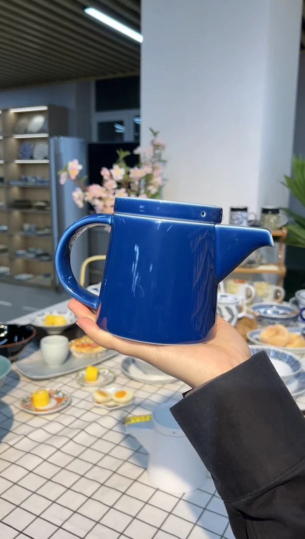 瓷片白山M系列 蓝色茶壶白山M系列 蓝色茶壶