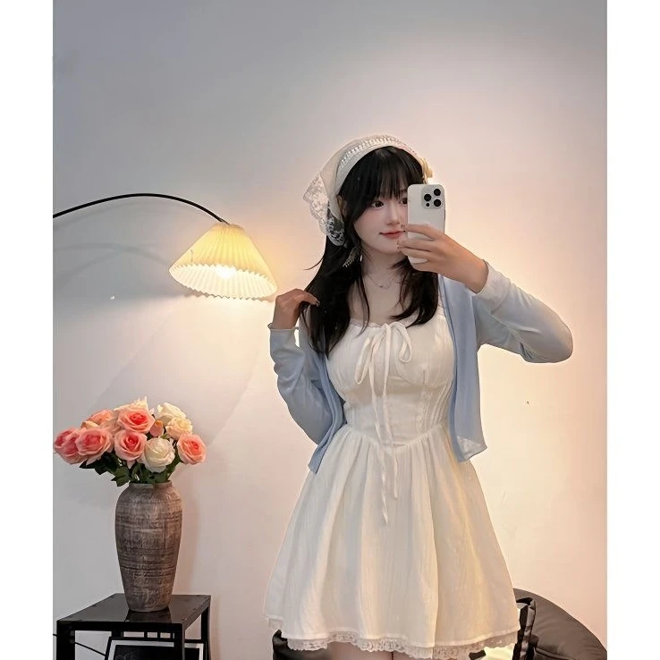 胖鑫【白月光】爱丽丝蕾丝拼接纯欲吊带连衣裙+奶蓝防晒开衫两件套