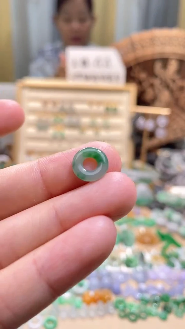 颈饰未镶嵌翡翠甜甜圈