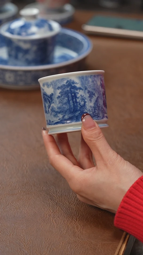 【闪购商品】主人杯春山山水图