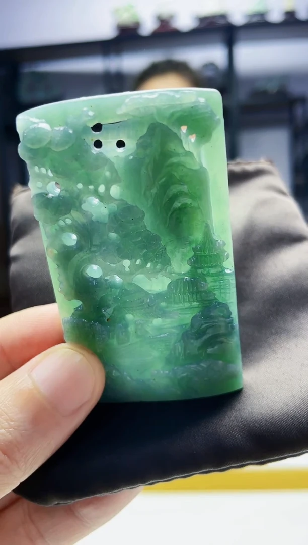 定制翡翠未镶嵌毛货07140044多样性发其一