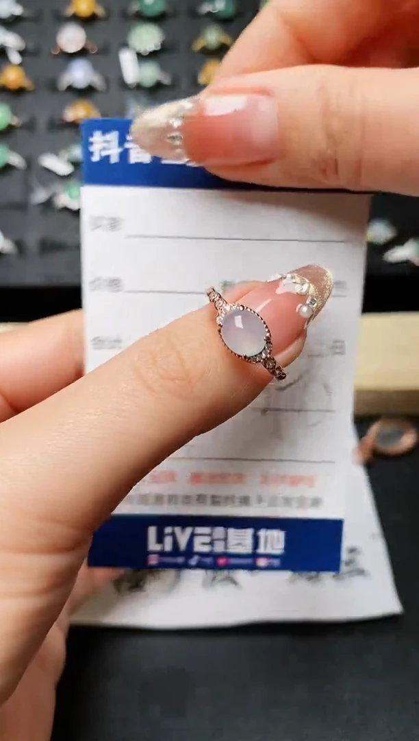 【闪购商品】翡翠戒指银S925镶嵌.........