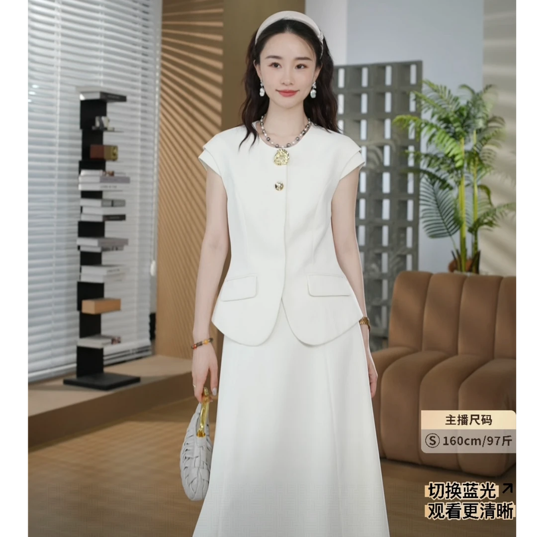 HELA AOMI“韩国订单”摩登高级骨感重工时尚两件套CY5BH99901