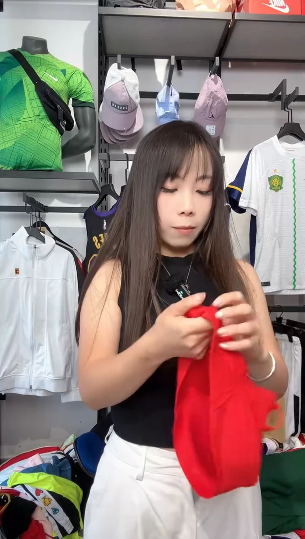 1499编码 耐克卫衣服饰过款为准 尺码XS