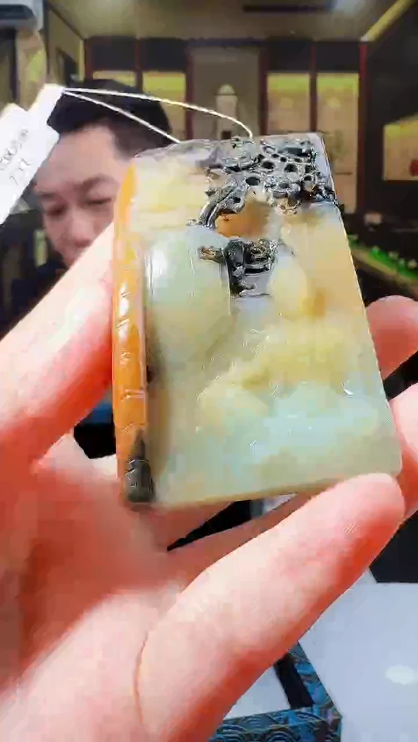 定制和田玉玉润名家天然和田玉（拍一发一）