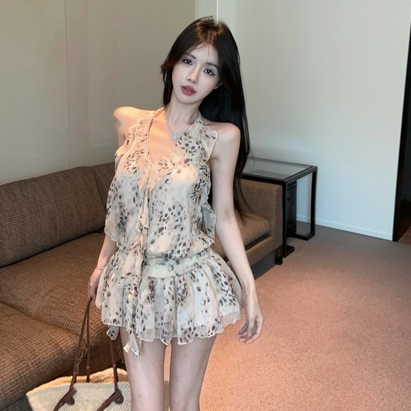 夏季豹纹荷叶边系带V领挂脖纯欲露背无袖上衣女百搭白色短裤