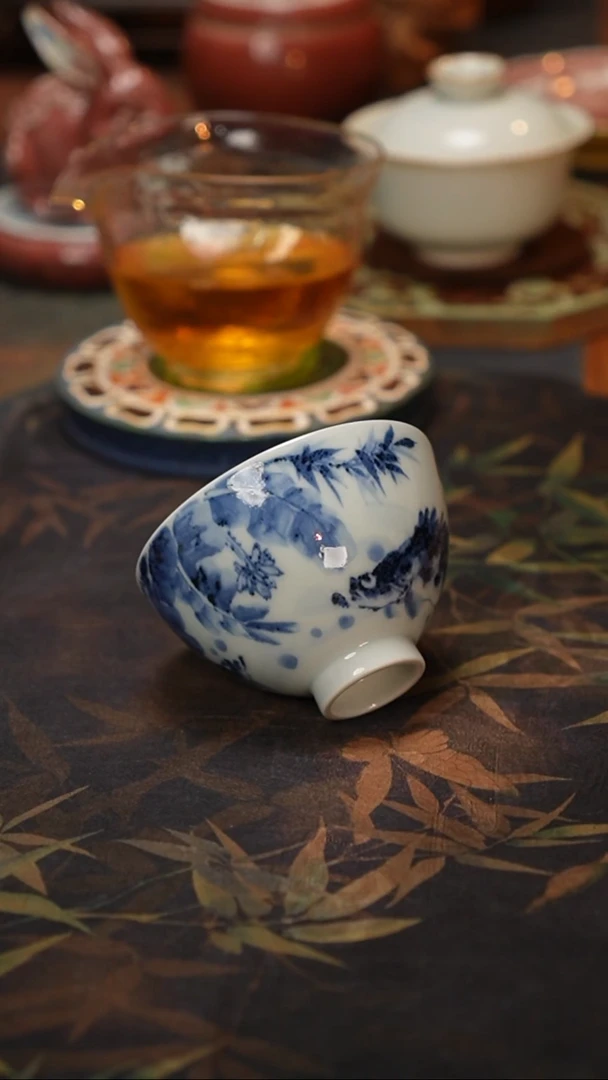 康亭守艺蕉林听雨鸡心杯