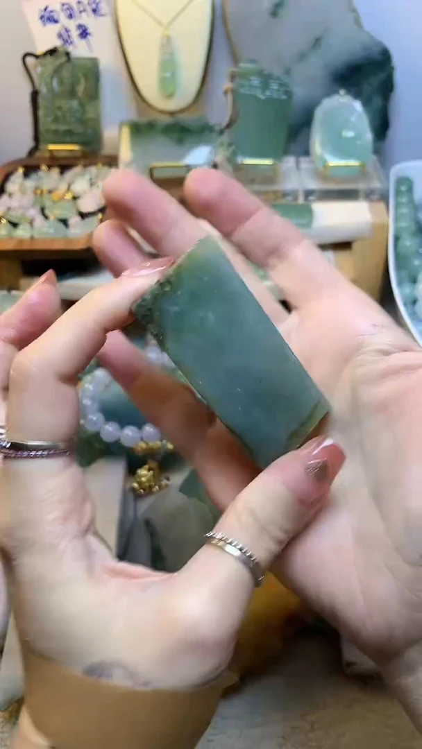 未镶嵌挂件翡翠缅甸A货翡翠，没有运费险