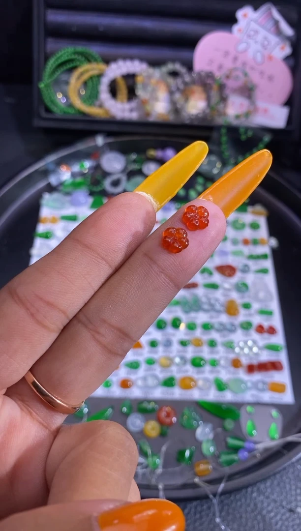 未镶嵌挂件翡翠花