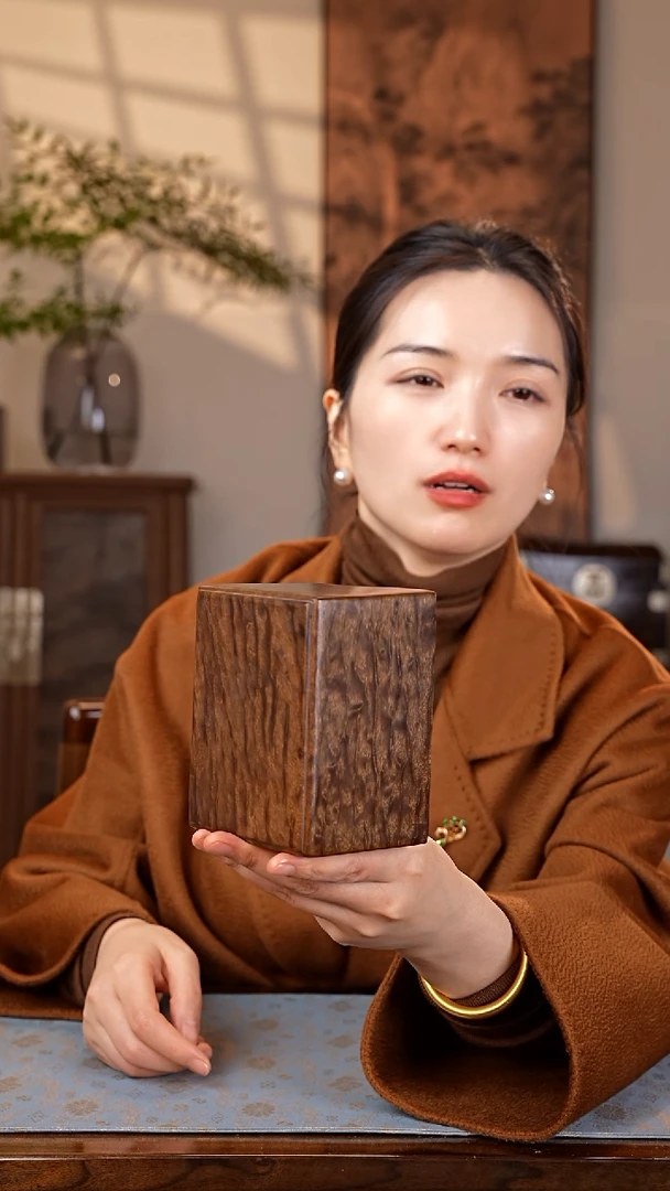 乌木类家具金丝楠阴沉木 一木一器 龙胆纹首饰盒