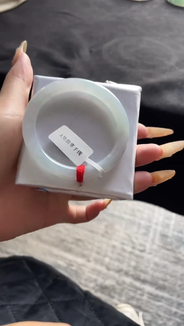 未镶嵌手镯翡翠三天鉴赏期