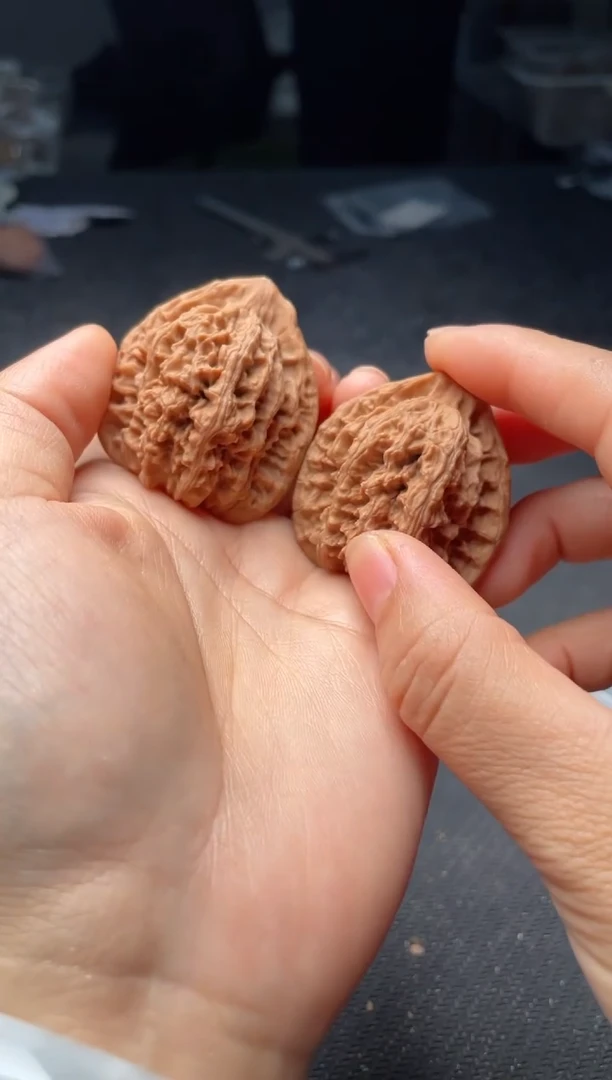 把件文玩核桃w319 龙脊背 39尺