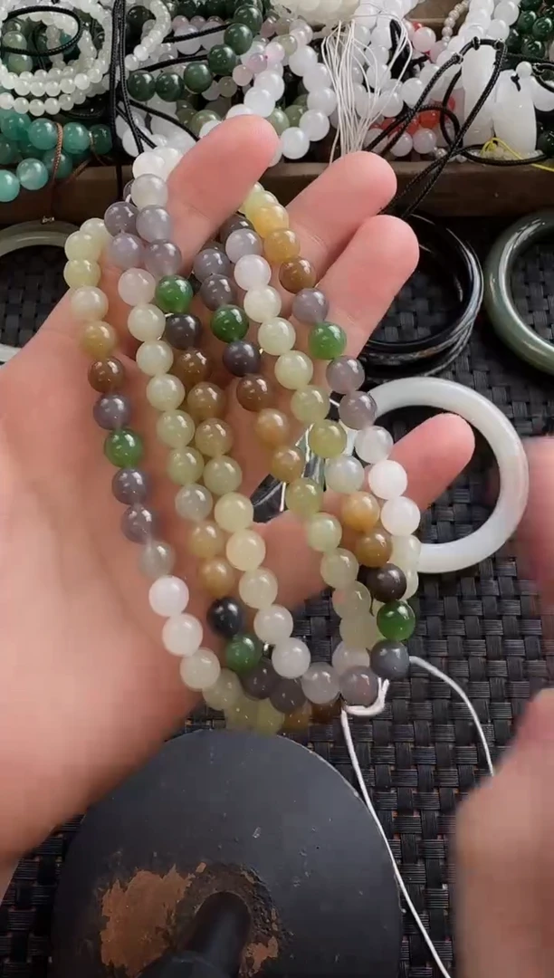 颈饰未镶嵌和田玉8mm多宝108（带扣头）