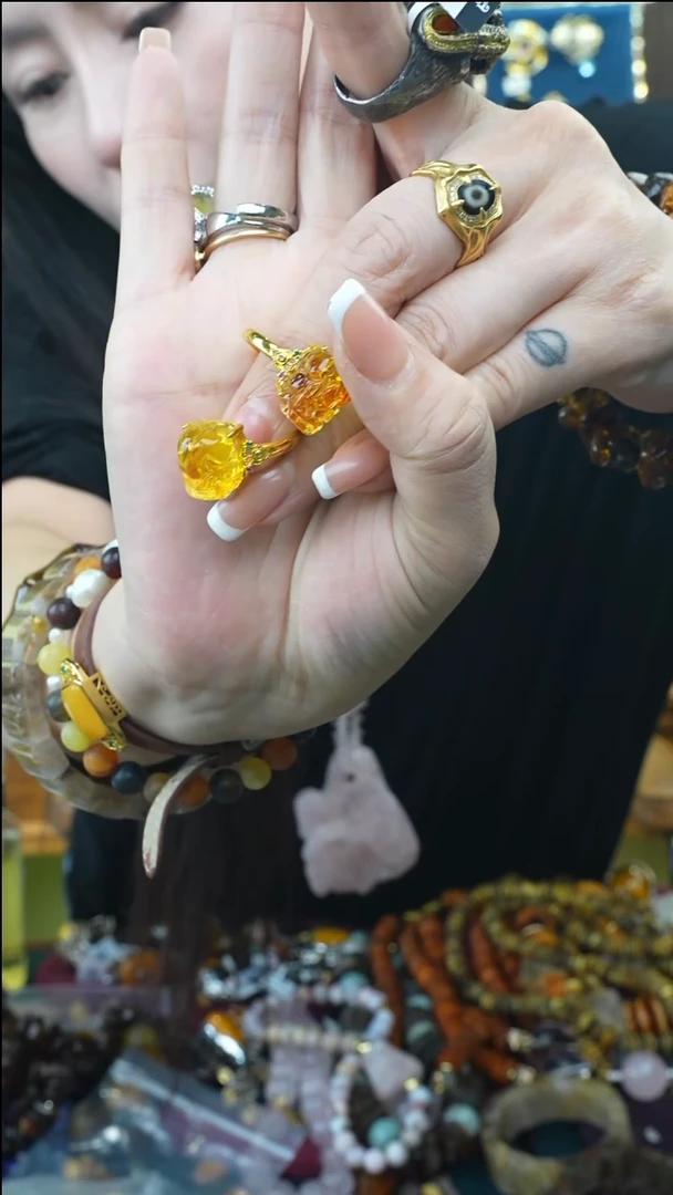 未镶嵌琥珀戒指多样性发一