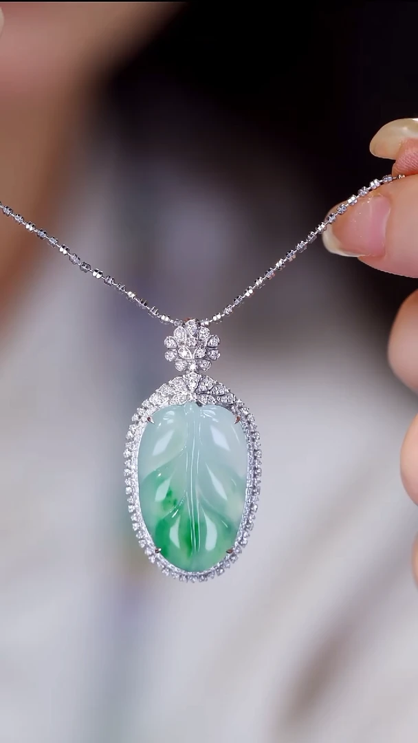 吊坠(不含链)18K金镶嵌翡翠5