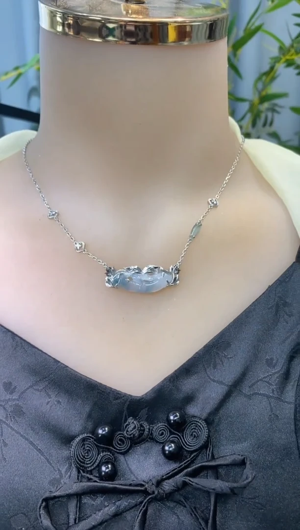 颈饰银S925镶嵌翡翠净货15908