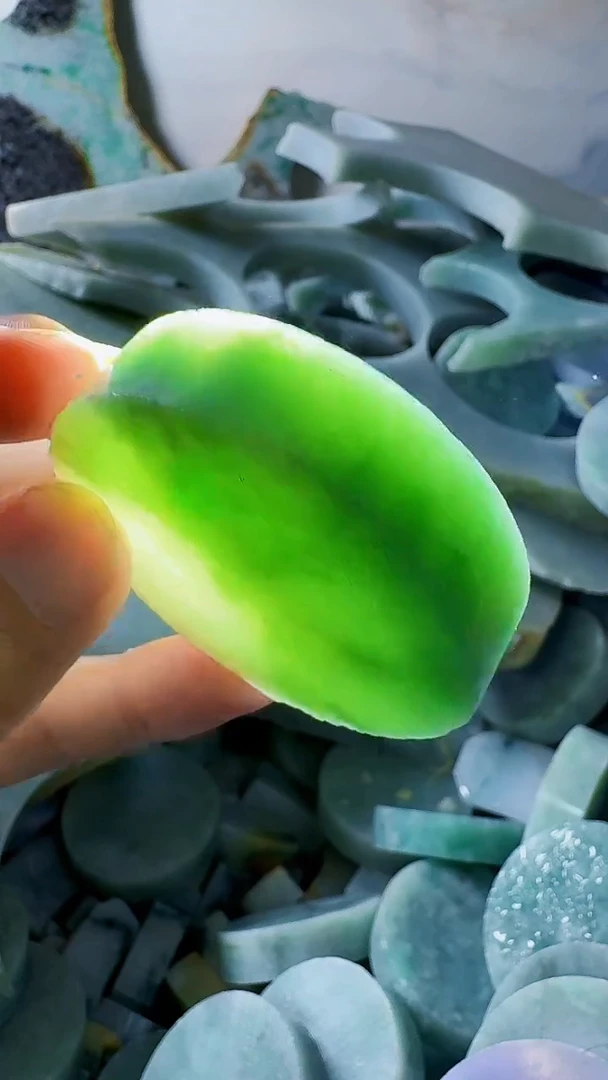 翡翠裸石缅甸翡翠A货文8838