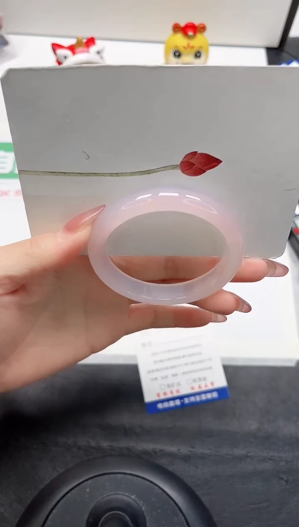 【闪购商品】石英质玉手镯未镶嵌140-54