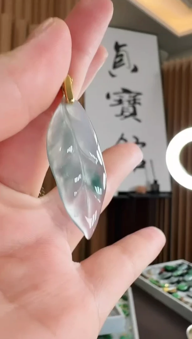 吊坠(不含链)18K金镶嵌翡翠吊坠