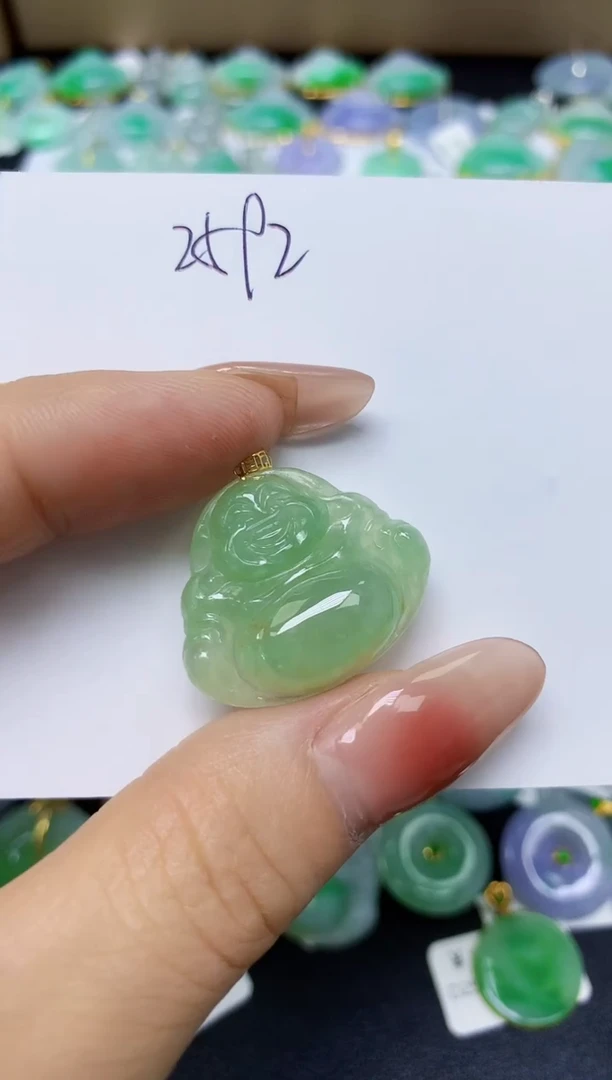 翡翠未镶嵌颈饰 天然缅甸翡翠A货