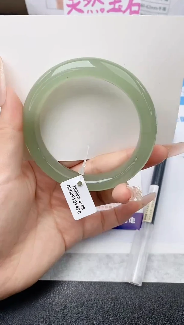 未镶嵌手镯石英质玉w38-DB多样性发货60+