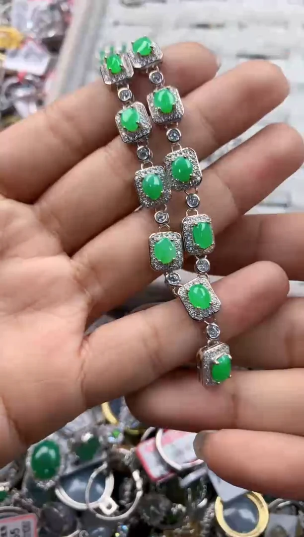 银S925镶嵌戒指翡翠666               9