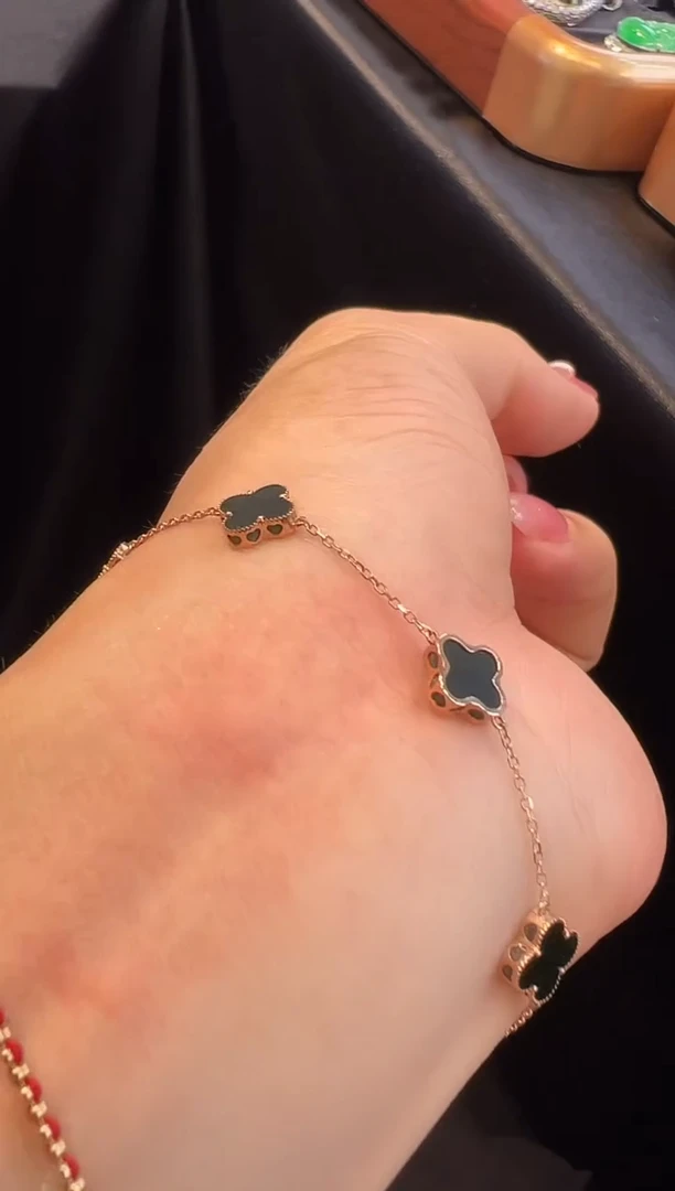 18K金镶嵌手链翡翠手链