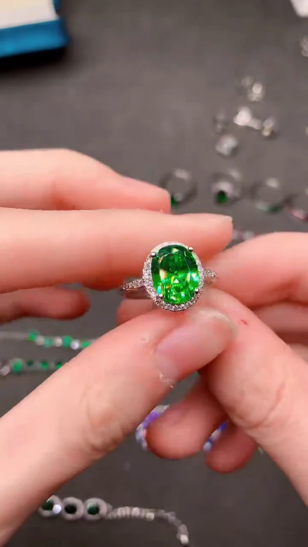 【闪购商品】石榴石（沙弗莱）戒指银S925镶嵌.......