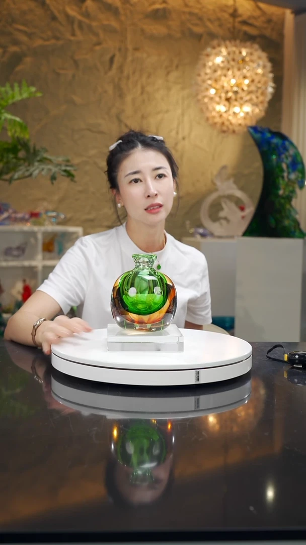 福利琥珀绿设计款香薰瓶微瑕不退换