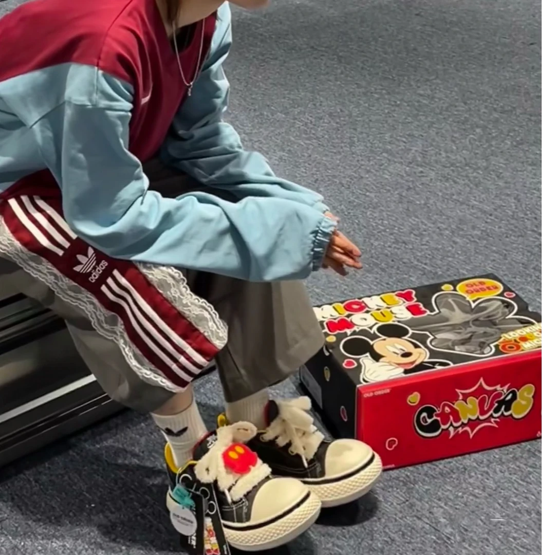 米奇大头鞋男女情侣同款小众百搭卡通潮流时尚板鞋复古滑板鞋