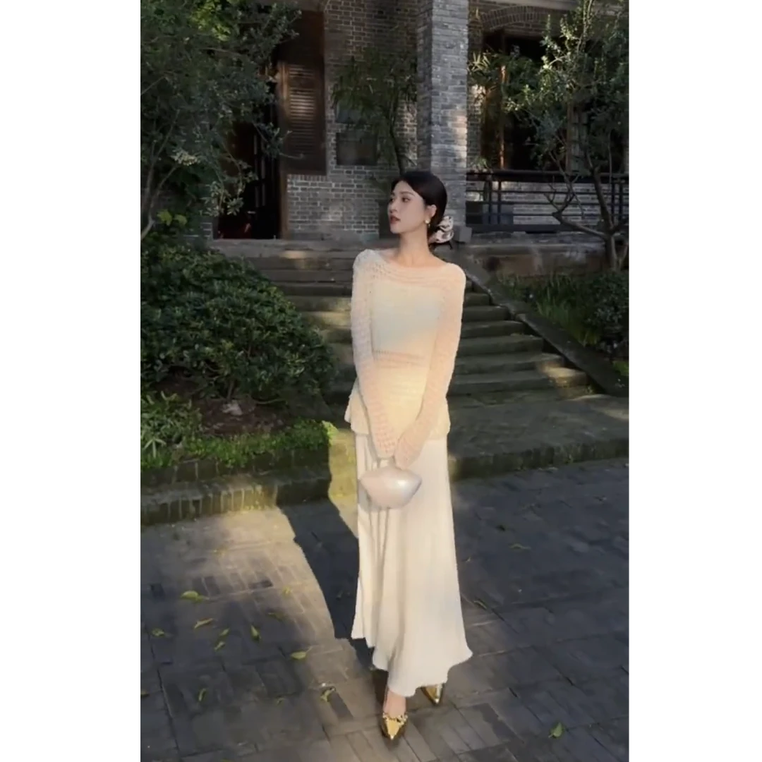 2025早春新款气质女神高级感白色针织上衣搭高腰半身裙显瘦套装女