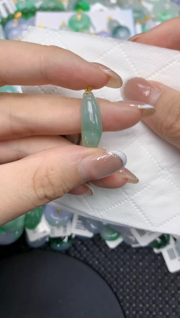 颈饰未镶嵌翡翠111111111