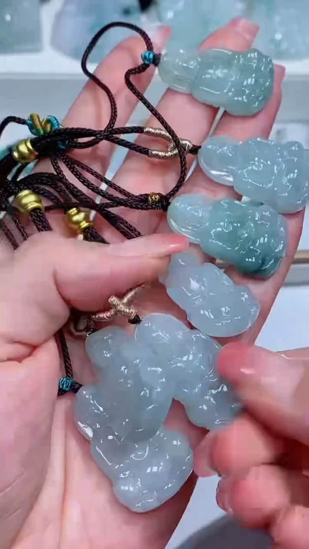 翡翠未镶嵌颈饰吊坠团购多样性发一件