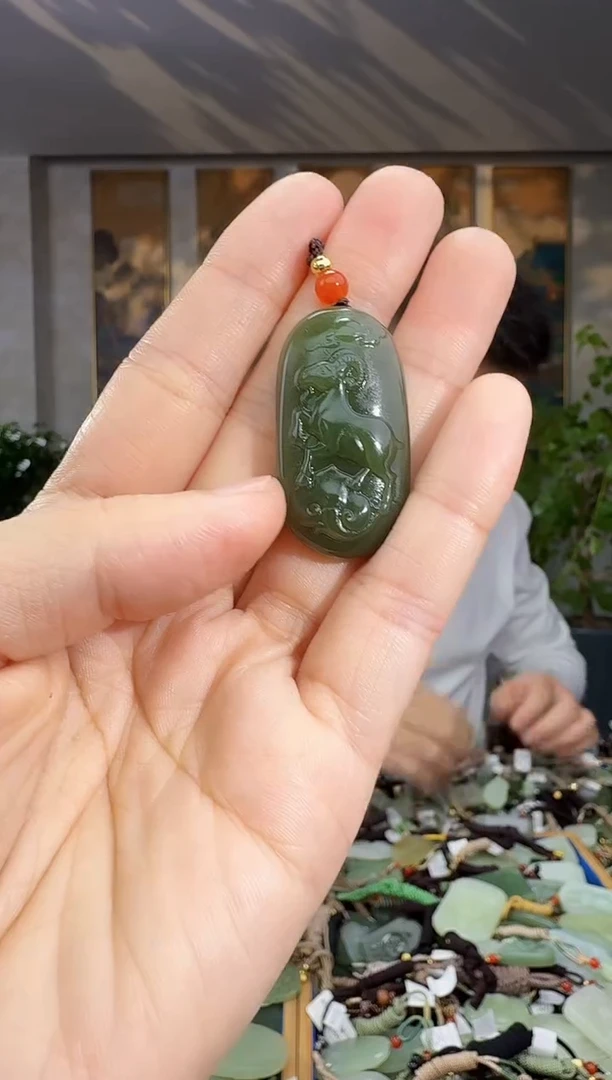 未镶嵌和田玉挂件拍一发一