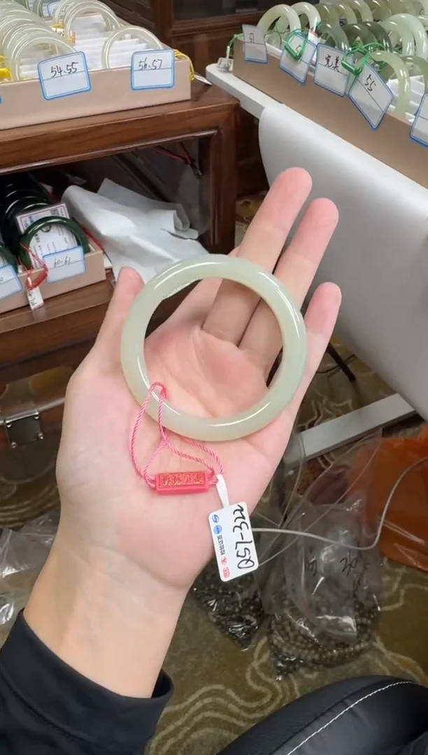 未镶嵌手镯和田玉56-