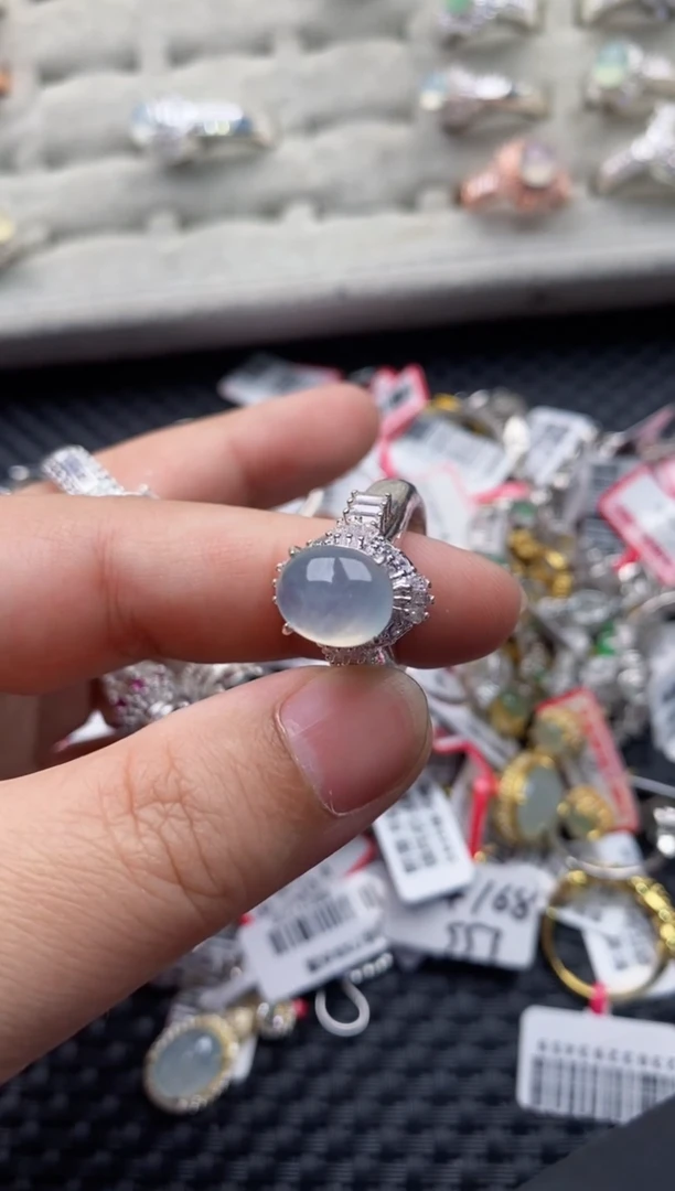 【闪购商品】翡翠戒指未镶嵌666666---106