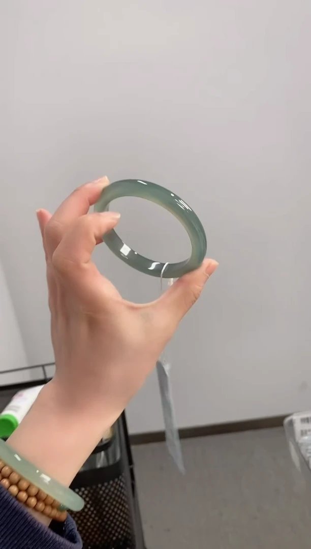 【闪购商品】玛瑙/玉髓手镯未镶嵌63-64圈