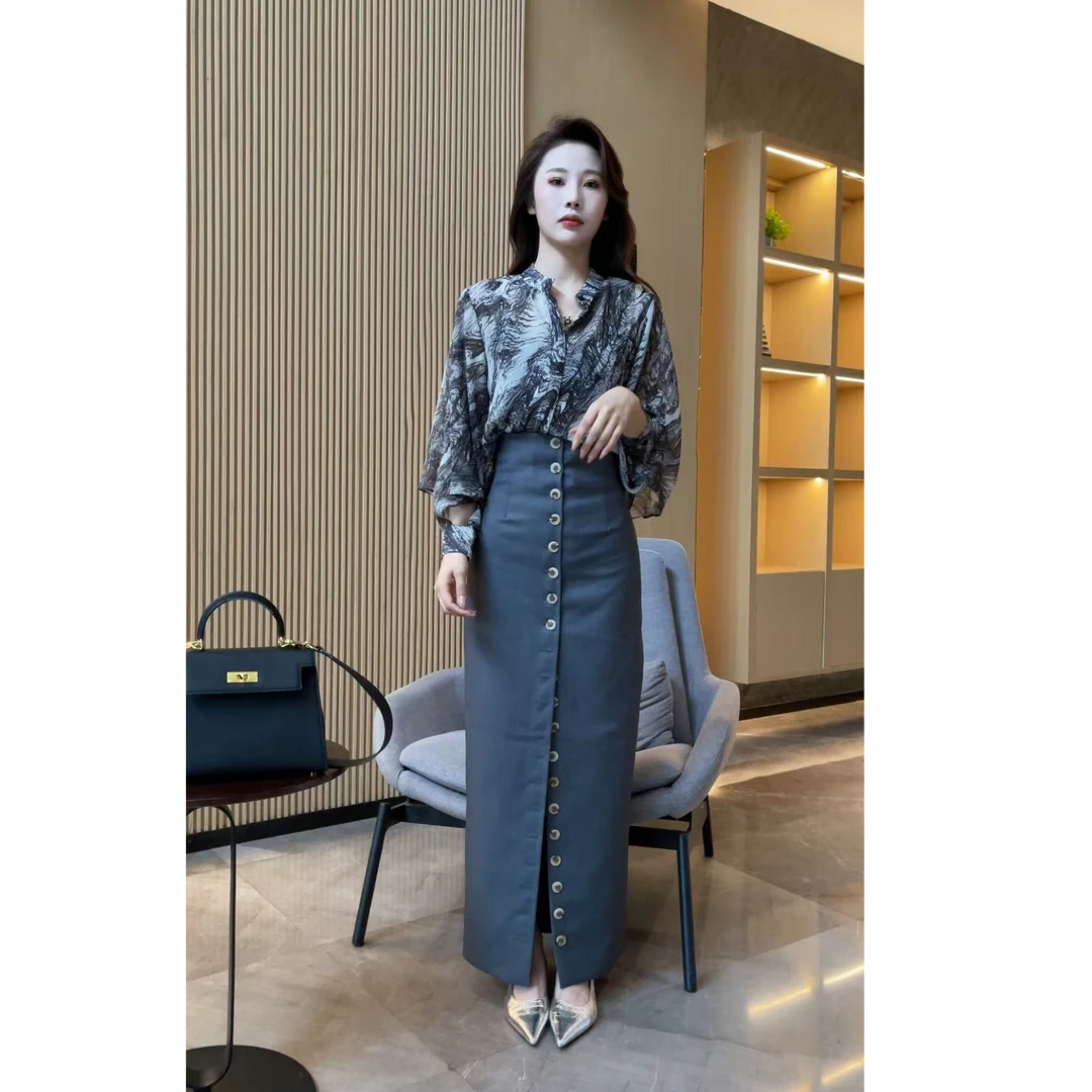 【梦婷家】纽扣设计感开叉半身裙长裙新款气质优雅洋气裙子-250220