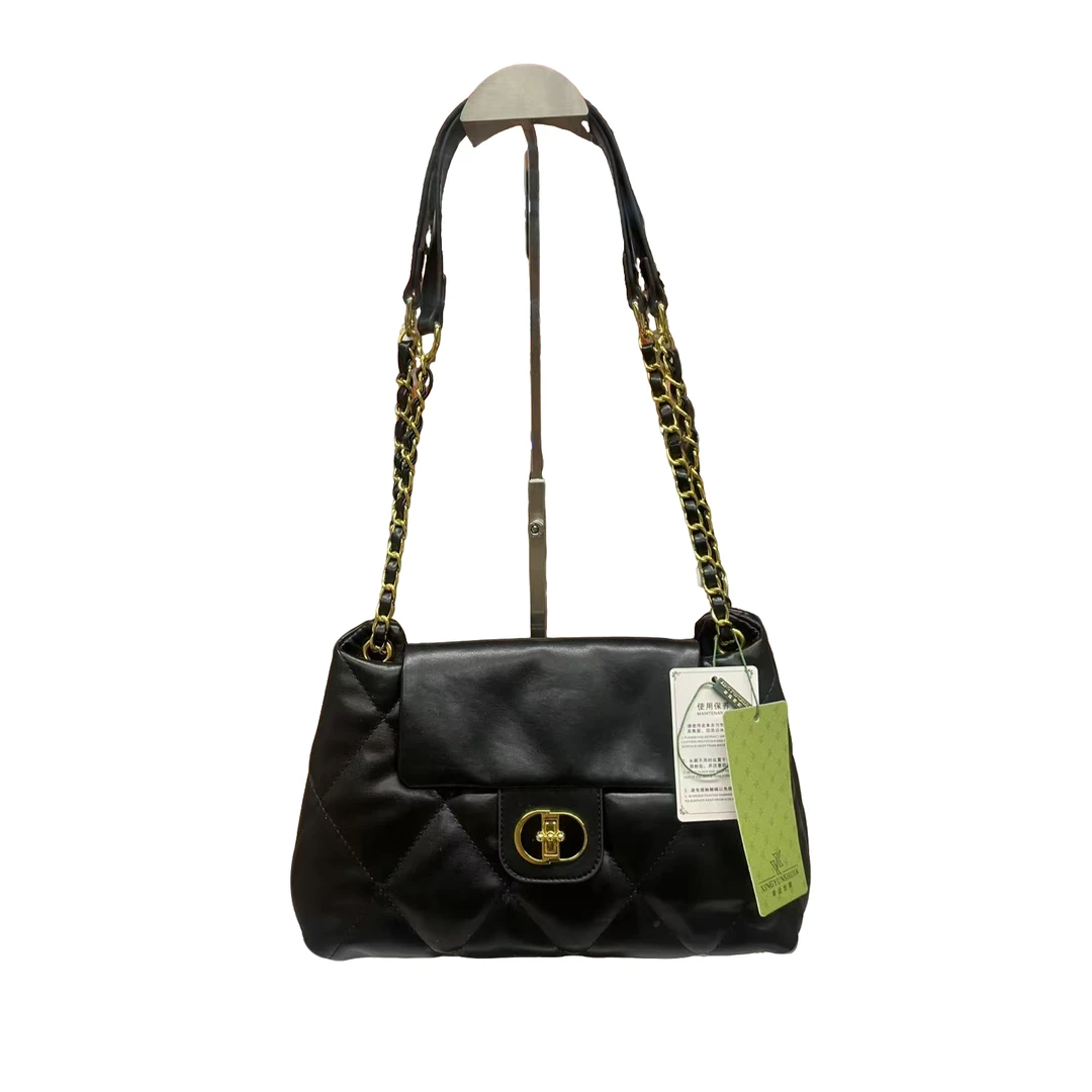 时尚百搭斜挎包包