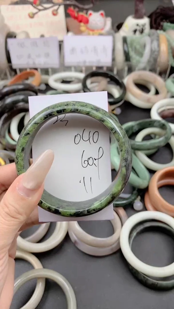 未镶嵌手镯石英质玉水*花040