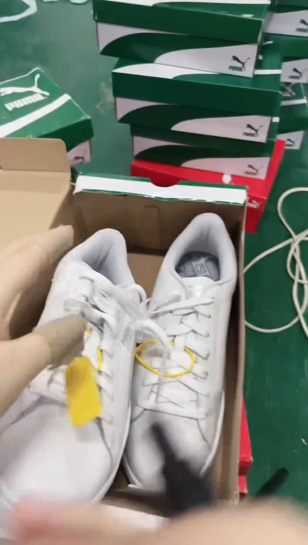 彪马时尚休闲运动鞋42M  C25