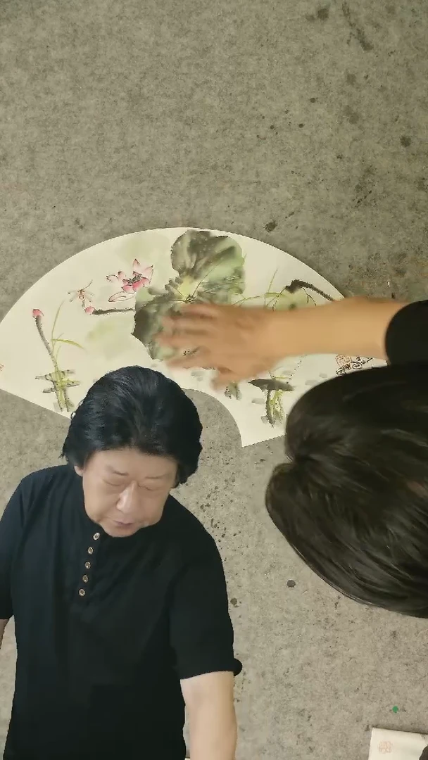 国画国画花鸟 扇面  荷花