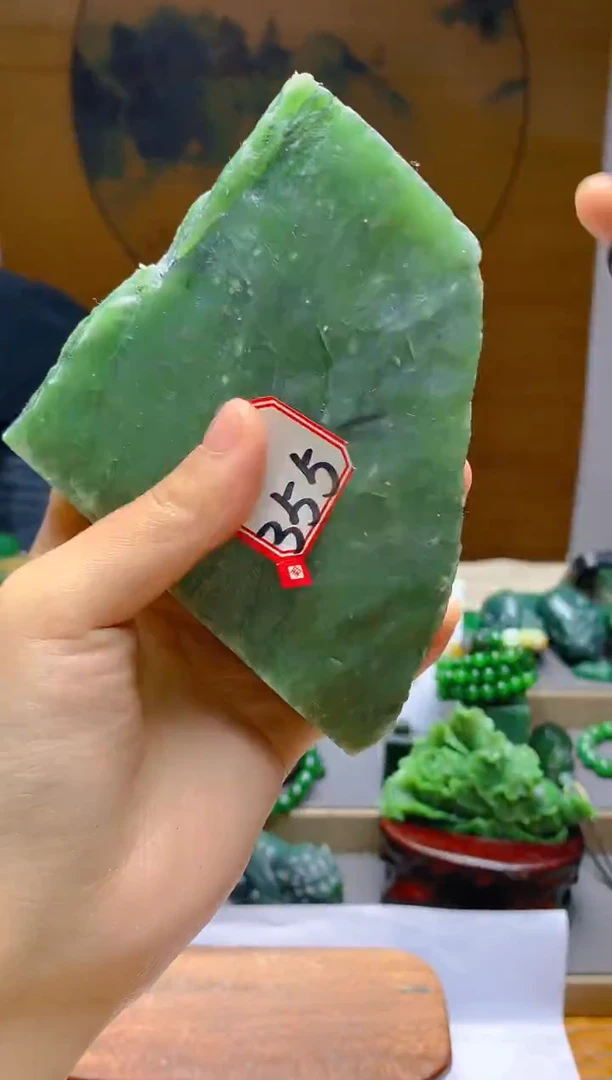 【闪购商品】和田玉（碧玉）未镶嵌珠宝半成品1