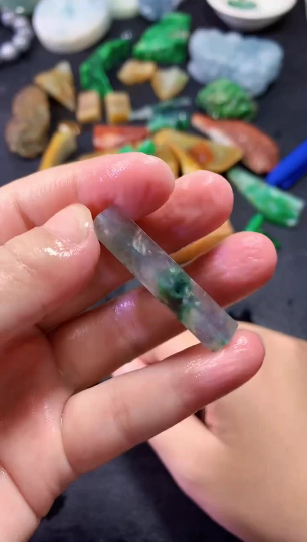 翡翠未镶嵌颈饰晓***己062天然翡翠