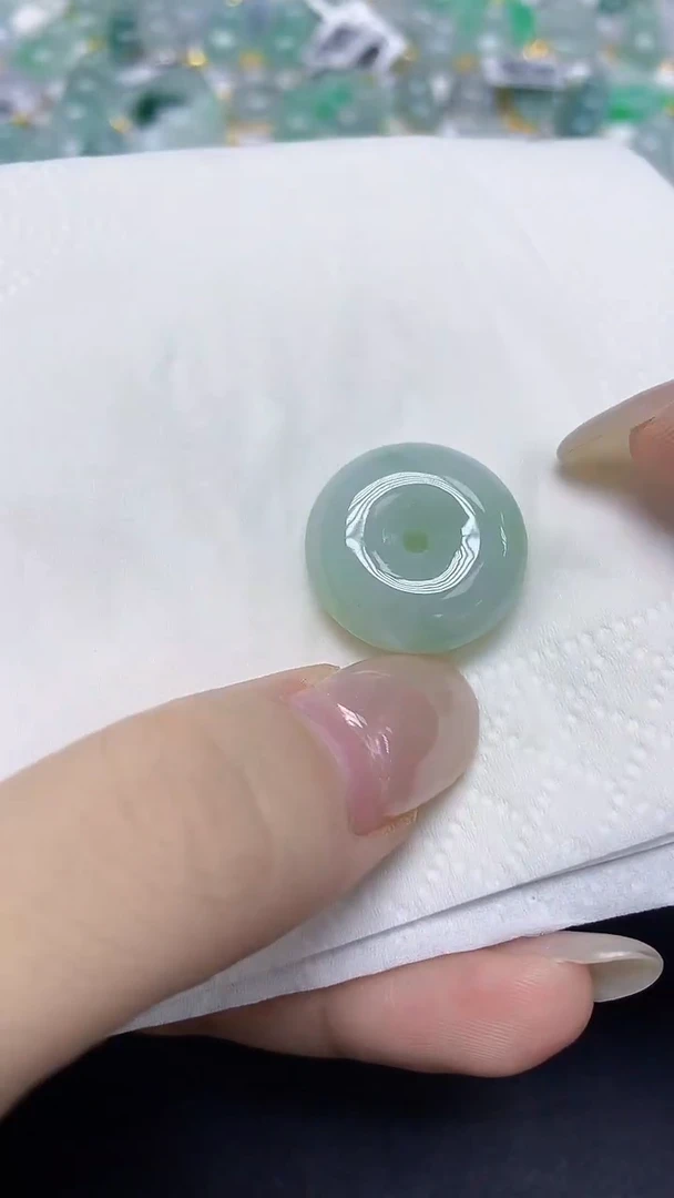 翡翠未镶嵌颈饰天然缅甸翡翠A货